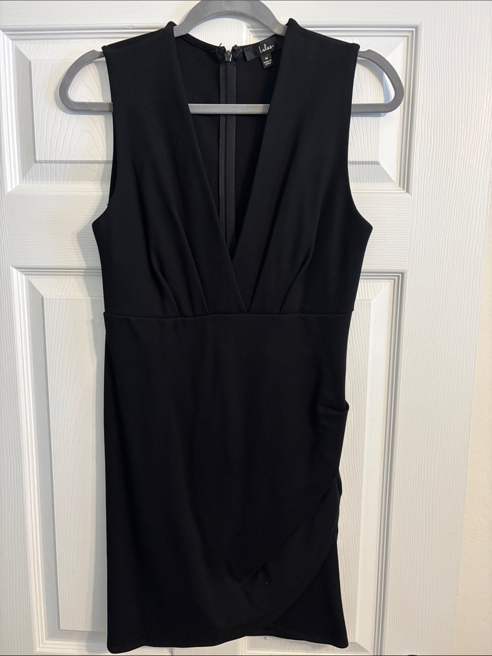 Lulu's Black V-Neck Sleeveless Mini Sheath Dress